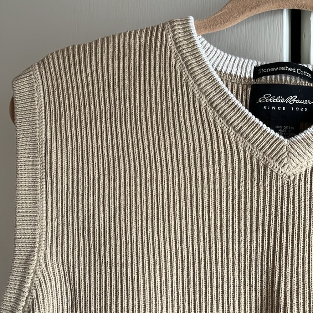 Eddie Bauer Beige khaki chorded vest - Picture 2 of 3